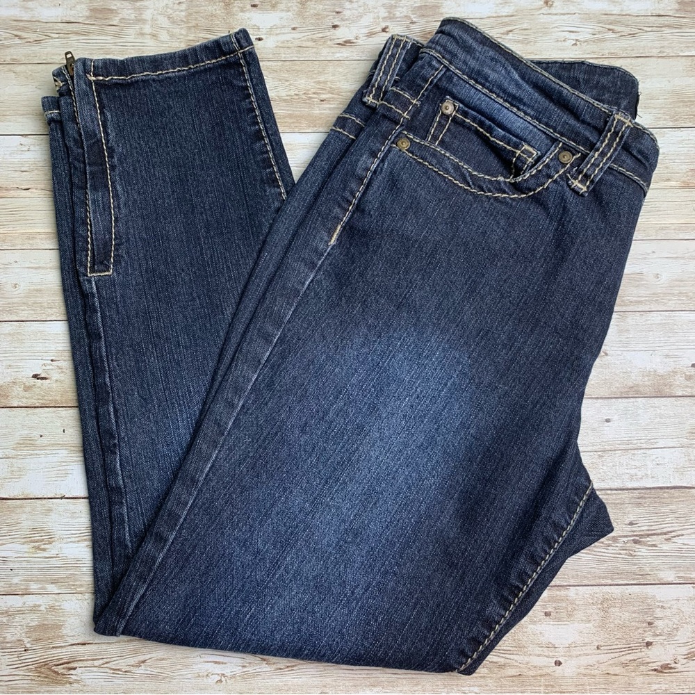 Nine West Ankle Jeans Zipped Legs Dark Wash Back Flap Pockets EUC 6😍